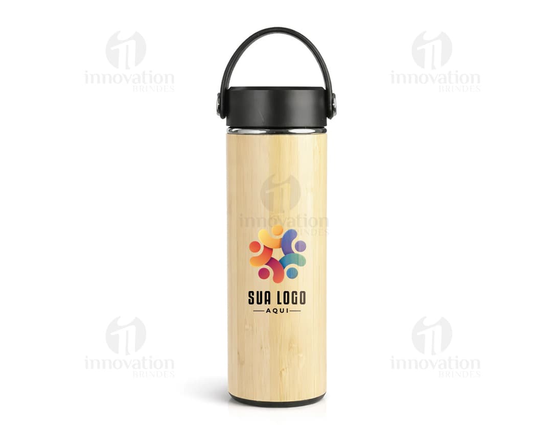 Garrafa térmica em bambu com tampa de metal, design moderno e sustentável, ideal para manter a temperatura de bebidas como café, chá ou água.