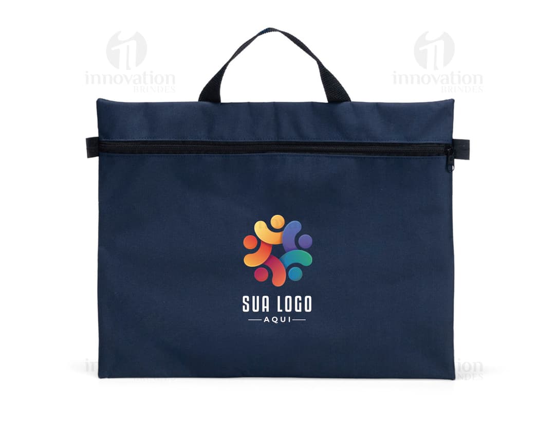 Pasta de congresso de poliéster preta com alça de couro, zíper, compartimento único e design elegante. Ideal para armazenar documentos, dinheiro e acessórios de forma organizada para reuniões e viagens de negócios.