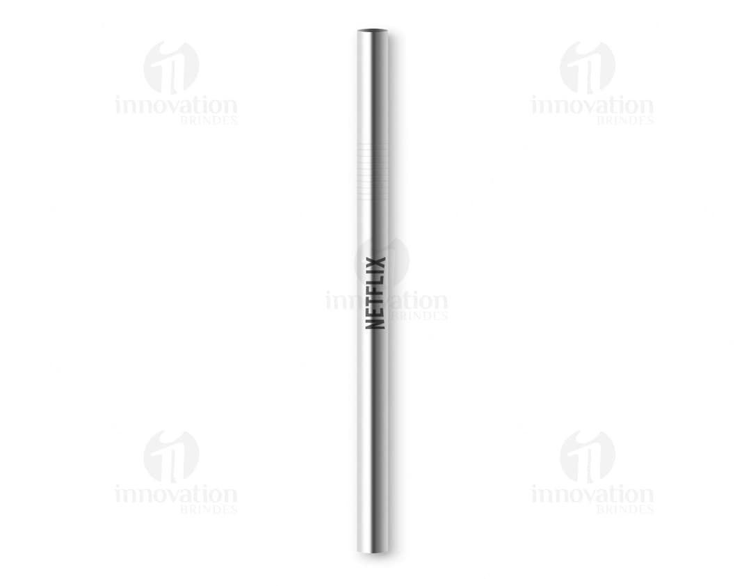 Canudo de metal prateado ideal para drinks e coquetéis. Reutilizável e ecologicamente correto, perfeito para brindes empresariais. Aproveite!
