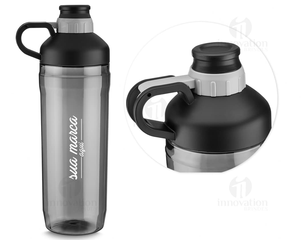 Squeeze Plástico 1500ml - Garanta sua hidratação diária com praticidade e estilo. Este squeeze é perfeito para levar sua bebida favorita para onde quer que vá. Feito em plástico de alta qualidade, é leve, resistente e fácil de limpar. Adquira já o seu! Aproveite a promoção.