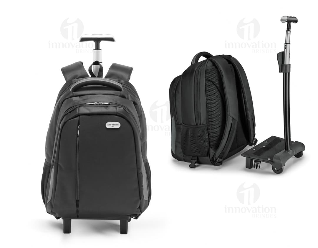 Mochila para notebook moderna e sofisticada, ideal para viagens ou uso diário. Feita em couro legítimo, possui amplo espaço interno e alças confortáveis. Mantenha seu equipamento seguro e com estilo. Aproveite!