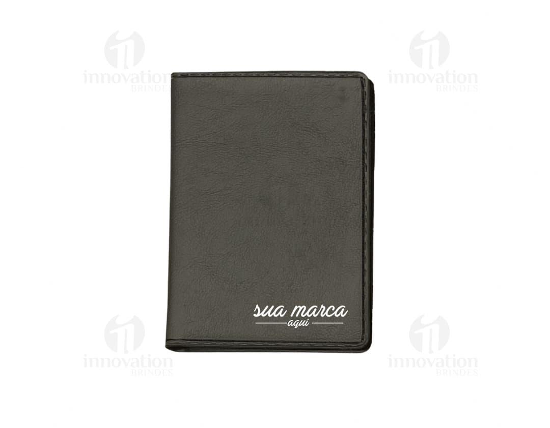 Porta Documentos em Couro - Acessório de Luxo para Escritório e Negócios. Mantenha seus documentos organizados com elegância e estilo. Ideal para reuniões e viagens de negócios. Confeccionado em couro premium, possui design moderno e espaçoso para acomodar suas necessidades. Adquira o seu agora e mostre sofisticação em todos os momentos.