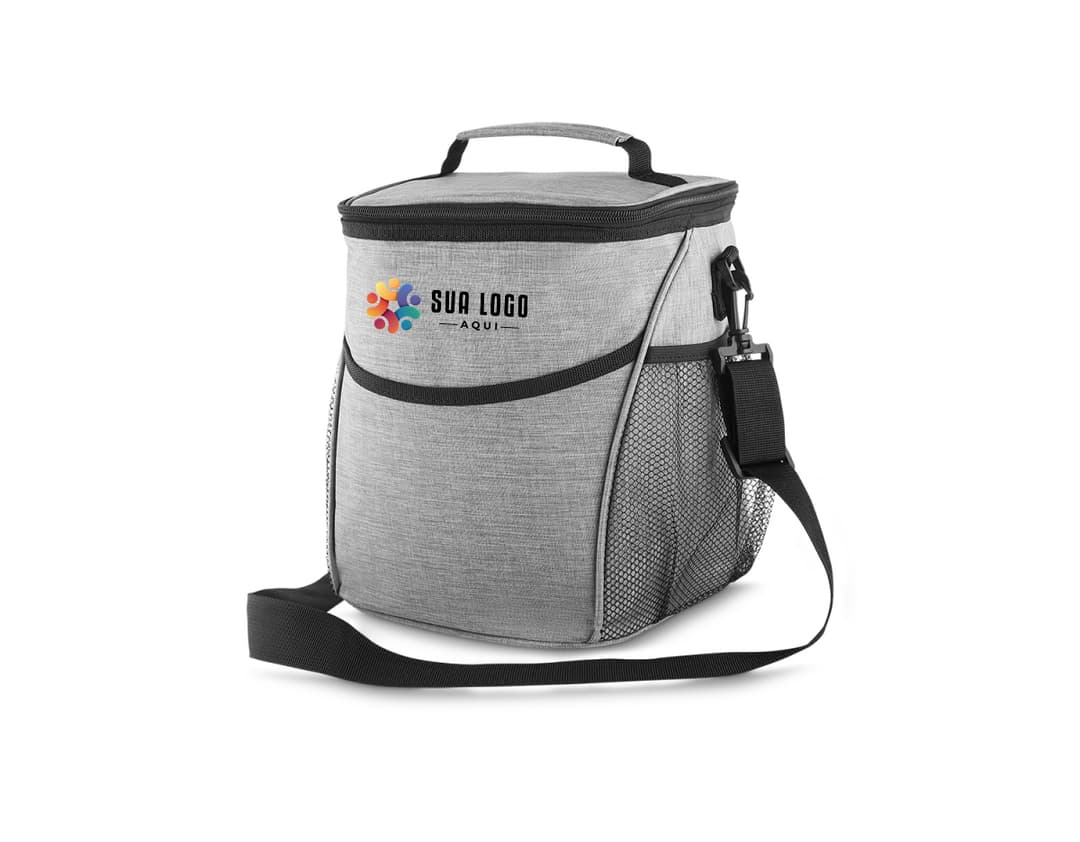 Bolsa térmica elegante e clássica, perfeita para manter seus alimentos frescos durante todo o dia. Feita em couro de alta qualidade, com alça resistente e design retro. Ideal para viagens, compras ou uso diário. Garanta já a sua!