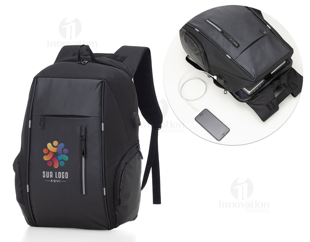 Mochila para notebook em couro sintético, perfeita para viagens de negócios ou lazer. Moderna e espaçosa, com compartimento acolchoado para proteger seu laptop. Ideal para quem busca praticidade e estilo no dia a dia. Garanta já a sua!