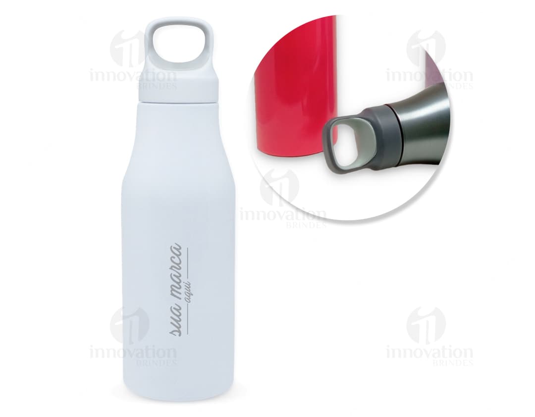 Garrafa inox 650ml - Acessório indispensável para manter-se hidratado durante o dia. Feita de material resistente, ideal para armazenar líquidos de forma segura. Garanta já a sua!