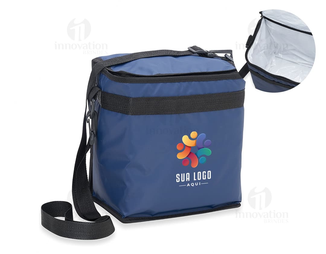 Bolsa térmica 11 litros: a solução perfeita para manter seus alimentos frescos durante viagens e passeios. Feita de nylon resistente, com alça para transporte e fecho em zíper, essa bolsa térmica é ideal para quem busca praticidade e estilo. Leve, espaçosa e super versátil, é o acessório indispensável para quem valoriza o conforto em suas jornadas. Garanta a sua e tenha sempre suas refeições na temperatura certa!