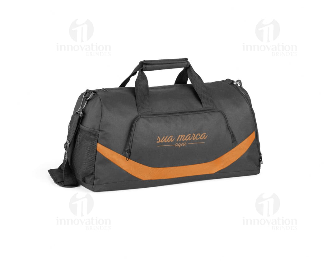 Mantenha seu estilo esportivo em alta com a bolsa esportiva em couro preto. Perfeita para quem busca elegância e praticidade em um único acessório. Ideal para suas atividades esportivas e viagens. Adquira já a sua!