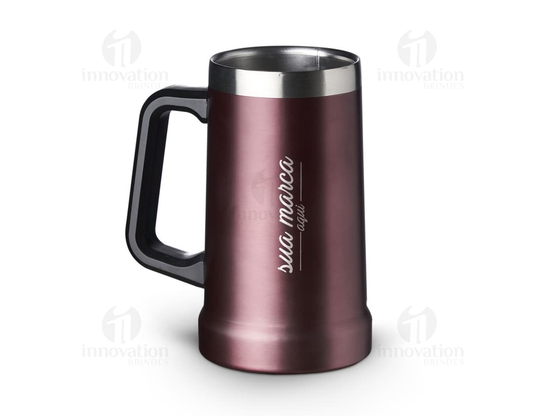 Caneca térmica 700ml em metal prateado, ideal para manter sua bebida favorita na temperatura certa por mais tempo. Perfeita para café, chá ou até mesmo cerveja gelada. Com design elegante e acabamento de alta qualidade, essa caneca é o acessório ideal para o seu dia a dia. Garanta a sua agora e desfrute de bebidas sempre frescas e saborosas.