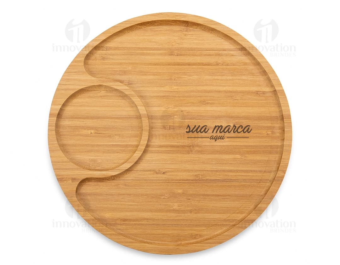 Petisqueira de bambu 32 x 32, perfeita para servir petiscos de forma elegante e sustentável. Feita de bambu, material resistente e ecologicamente correto, ideal para eventos e para o dia a dia. Adquira já a sua!