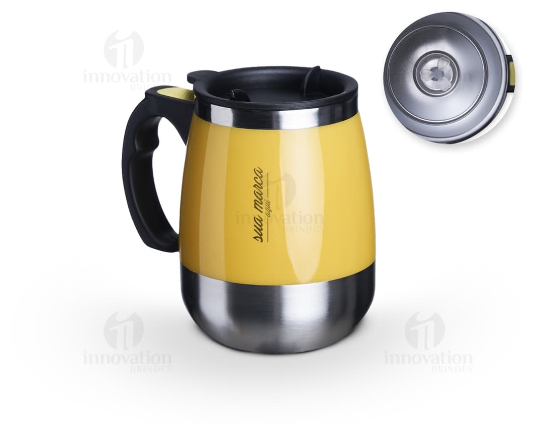 Caneca com misturador 350ml: Desfrute de café fresquinho todas as manhãs com esta caneca moderna! Seu design inovador possui um misturador embutido para garantir que sua bebida favorita fique sempre perfeita. Feita em cerâmica de alta qualidade, com capacidade de 350ml. Ideal para quem ama café!