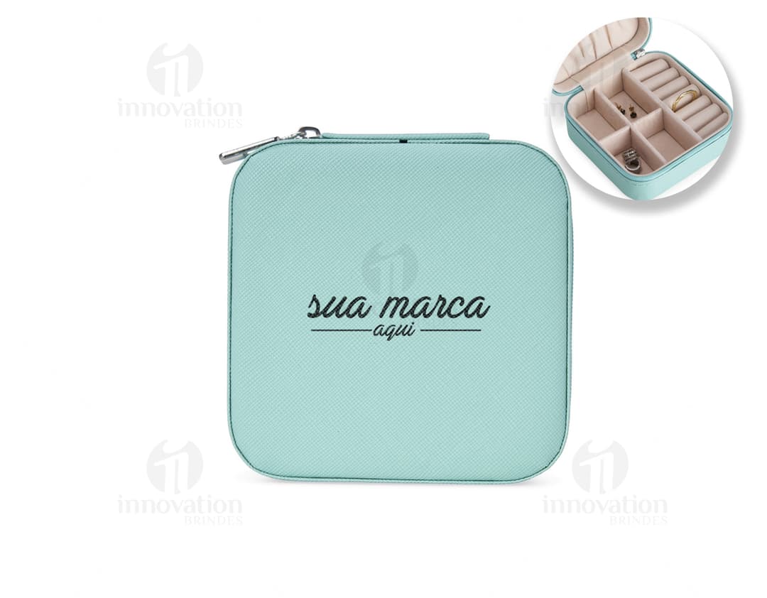 Porta Joias em Couro Sintético amarelo com design moderno e elegante. O porta joias é vazio e possui diversas divisórias para armazenar jóias e acessórios. Ideal para organizar e armazenar peças de forma prática e segura.