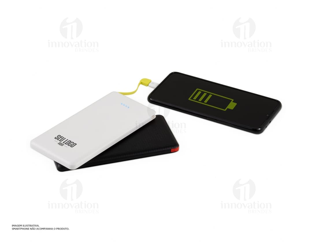 Power Bank 10.000mAh com Indicador LED em preto e plástico, um dispositivo eletrônico, tecnológico e portátil. Ideal para armazenamento e transferência de dados em eletrônicos como smartphones, tablets e câmeras. Perfeito para manter seus aparelhos carregados em ambientes comerciais, de escritório ou em casa. Possui conexão via cabo e é um acessório essencial para quem busca praticidade e segurança em suas atividades diárias.