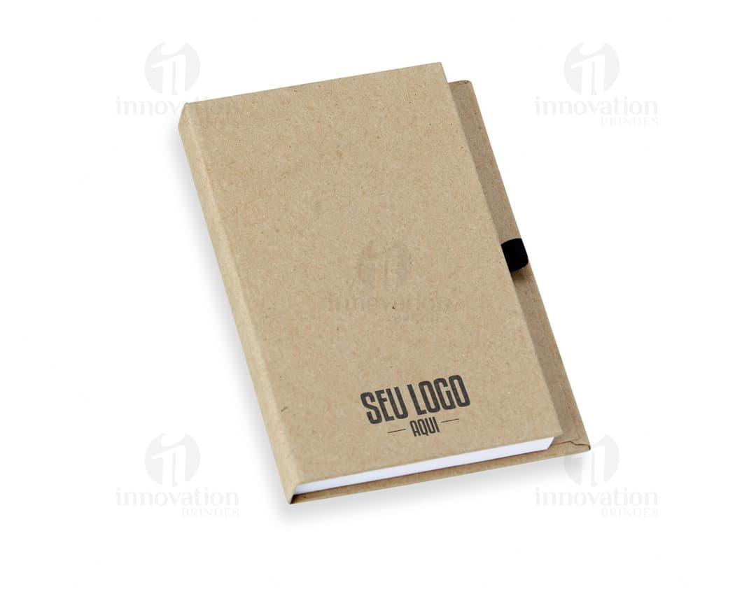 Bloco de anotações vintage em papel amarelo emoldurado com design grunge e borda marrom. Objeto antigo com espaço em branco para escrever, perfeito para escritório, negócios, lembretes e mensagens.