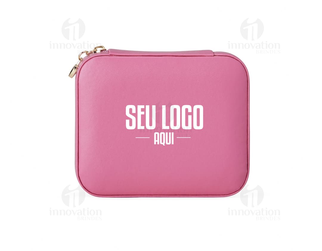 Porta joias com revestimento aveludado em uma caixa de metal preta, com design moderno e ícones representando conexão e segurança.