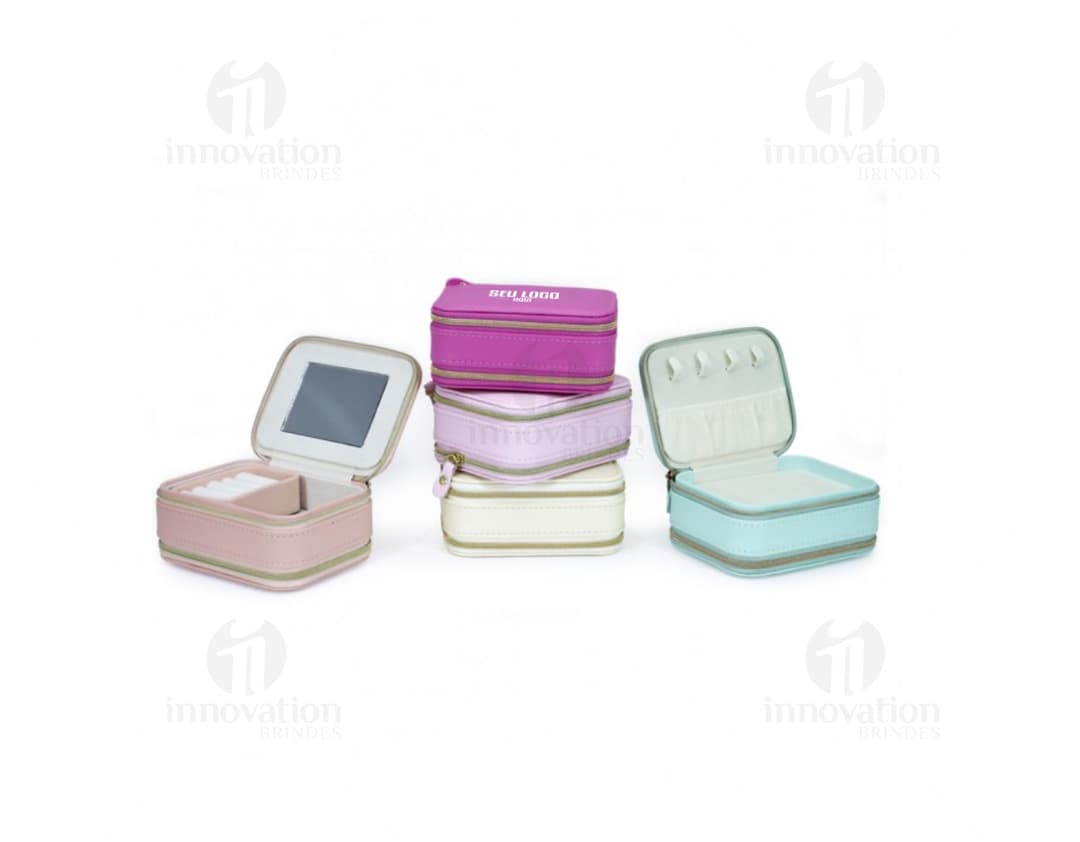 Porta Joias moderno e prático para organizar seus acessórios. Ideal para guardar suas joias e acessórios de forma segura e elegante. Perfeito para manter suas peças sempre em ordem. Adquira já o seu!