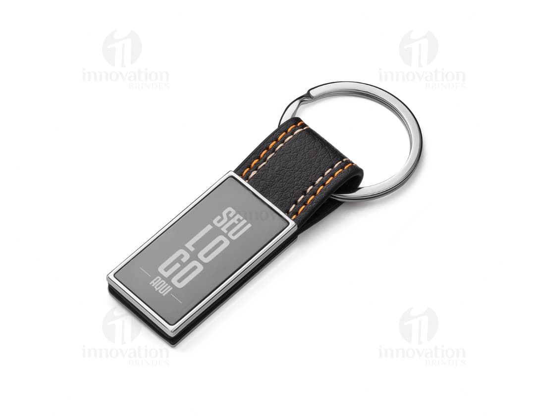 Chaveiro de Metal com acabamento em PU, acompanha caixa presente. Cor preta e design moderno, ideal para guardar chaves e outros objetos com segurança. Compatível com dispositivos eletrônicos e tecnologia wireless. Ótima opção de acessório para manter seus pertences seguros e organizados.