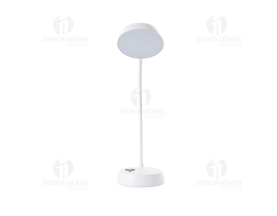 Luminária articulável de design elegante e moderno para iluminar o seu espaço de trabalho ou escritório. Com tecnologia avançada e acabamento em vidro brilhante, é o acessório perfeito para quem busca praticidade e sofisticação. Aproveite para deixar o ambiente mais aconchegante e produtivo com esta luminária de alta qualidade. Ideal para escritórios, home office, estúdios de design e muito mais. Transforme a sua rotina de trabalho com esta luminária articulável!