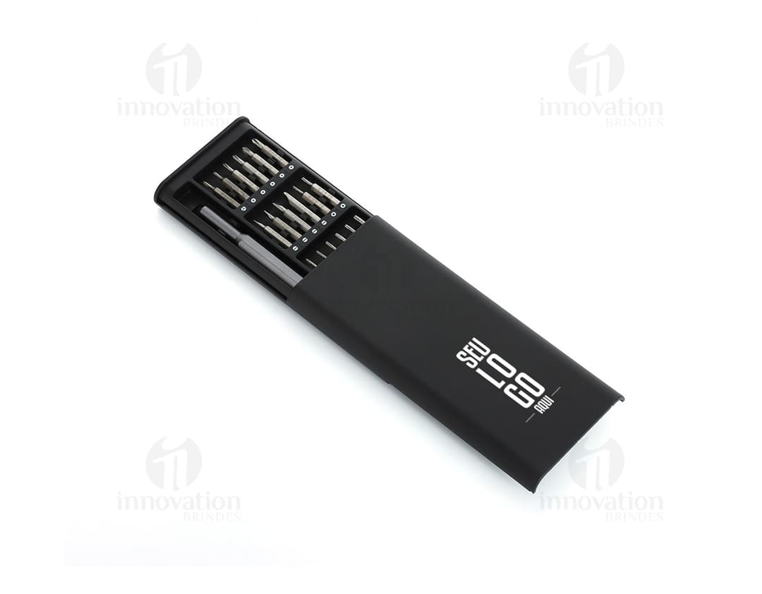 Kit ferramenta 25 peças com estojo preto, contendo equipamentos de tecnologia, como notebook, servidor e computador desktop. O estojo possui design moderno e é feito de plástico resistente. Ideal para armazenar e organizar informações e documentos de forma segura.