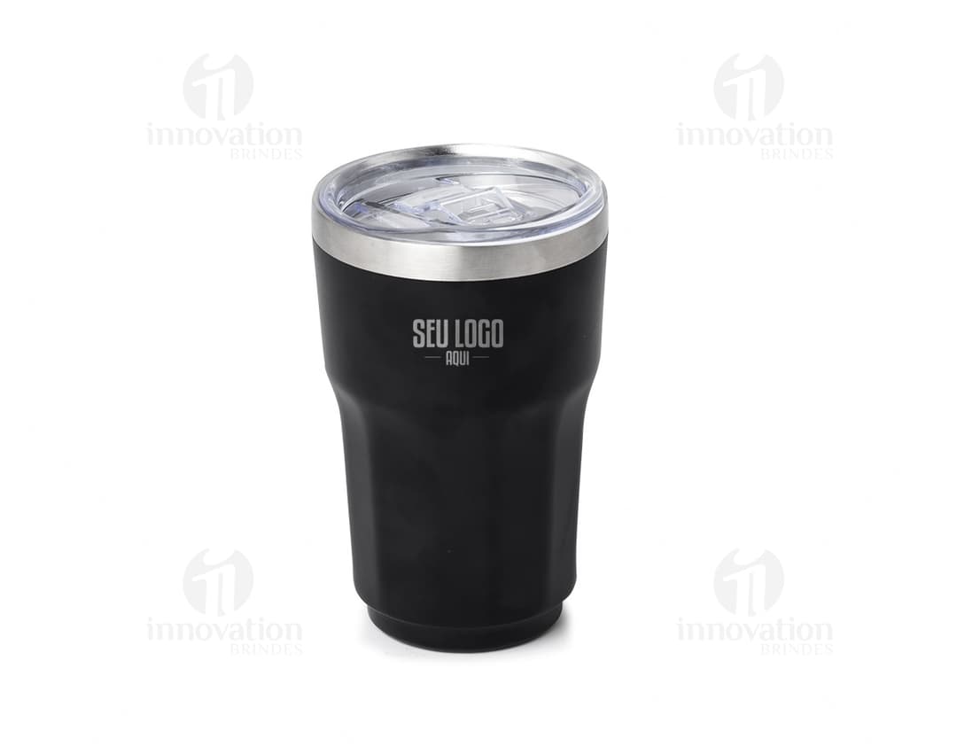 Copo térmico de 300ml em metal prateado, com tampa e parede dupla para conservar a bebida. Ideal para manter a bebida quente ou gelada por mais tempo.