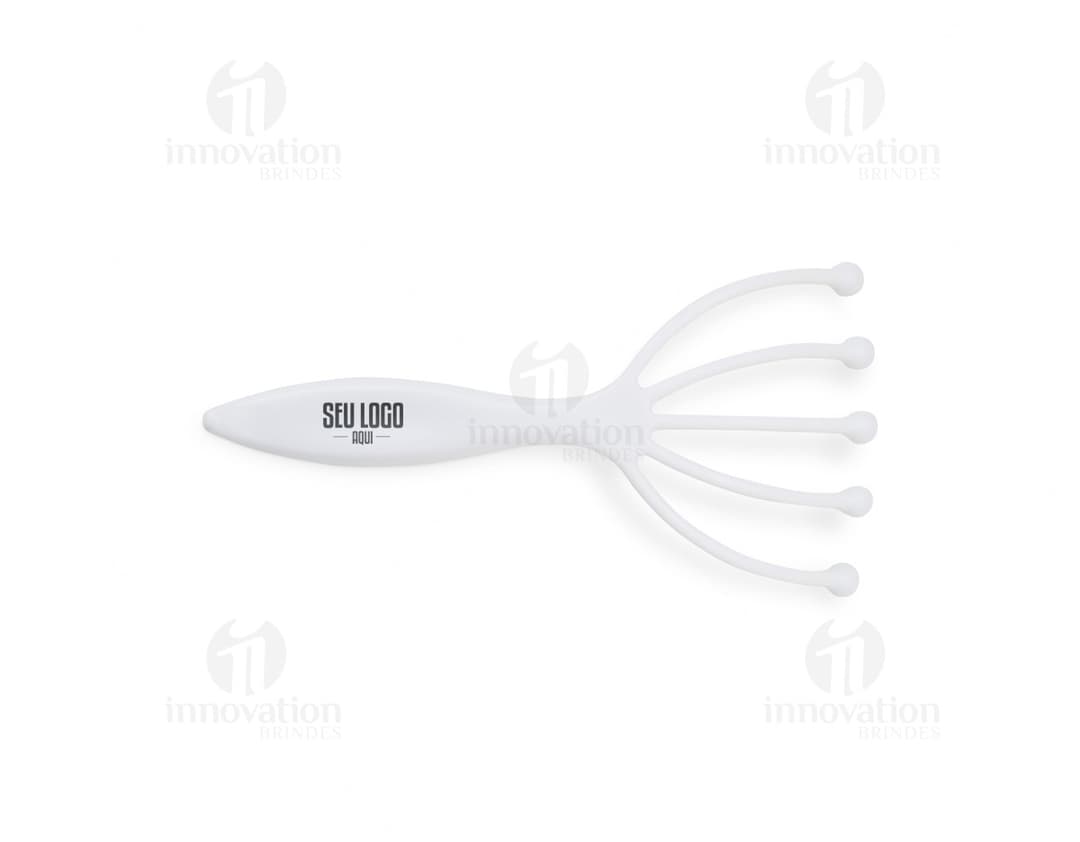 Massageador de 5 Garras em ação massageando a pele de uma pessoa.