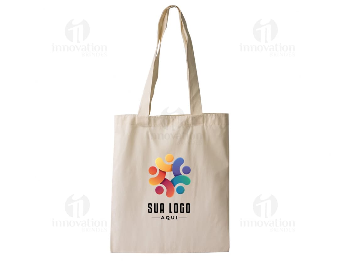 Sacola de algodão marrom com alça de couro e fecho de zíper. Acessório de moda elegante e moderno para compras em lojas. Elegante e feminino, é um item de luxo e estilo.