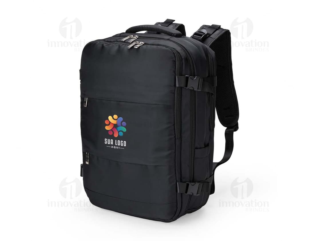 Mochila de viagem preta de 41 litros em couro sintético com zíper, alça de mão e alça de ombro ajustável. Ideal para negócios, viagens e aventuras, proporcionando estilo e praticidade.