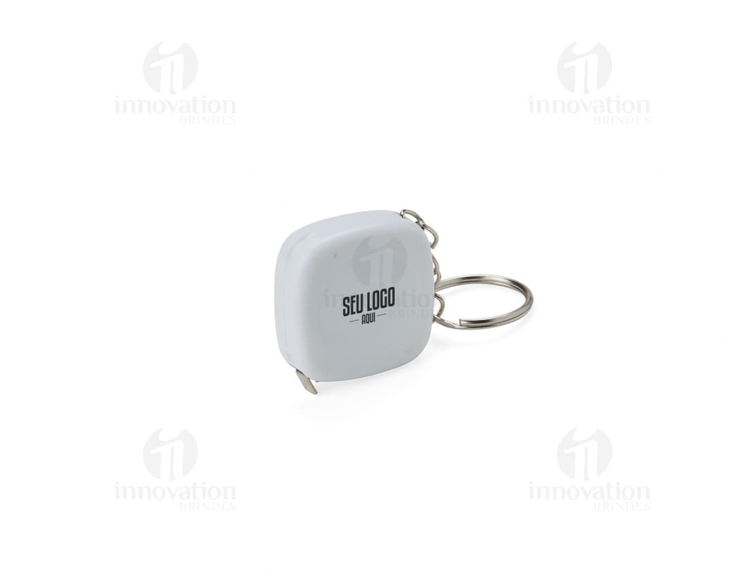 Chaveiro Trena Plástico 1M em fundo branco.