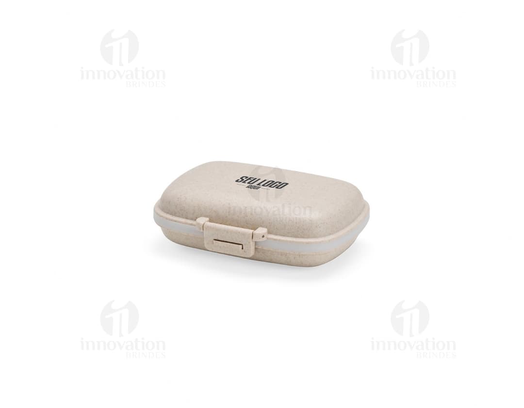 Porta comprimidos plástico de cor branca, com sete compartimentos e tampa transparente.