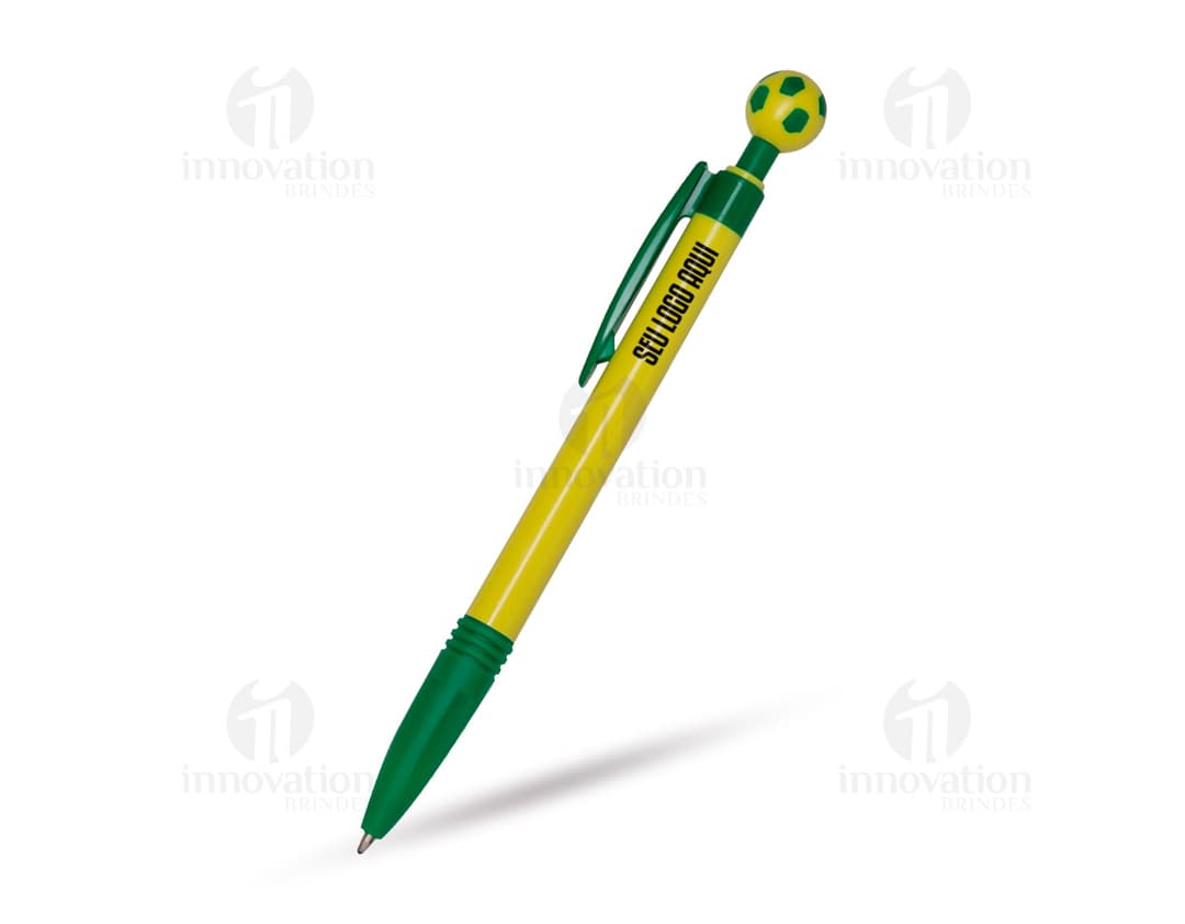 Caneta plástica bola na cor azul com tampa transparente.