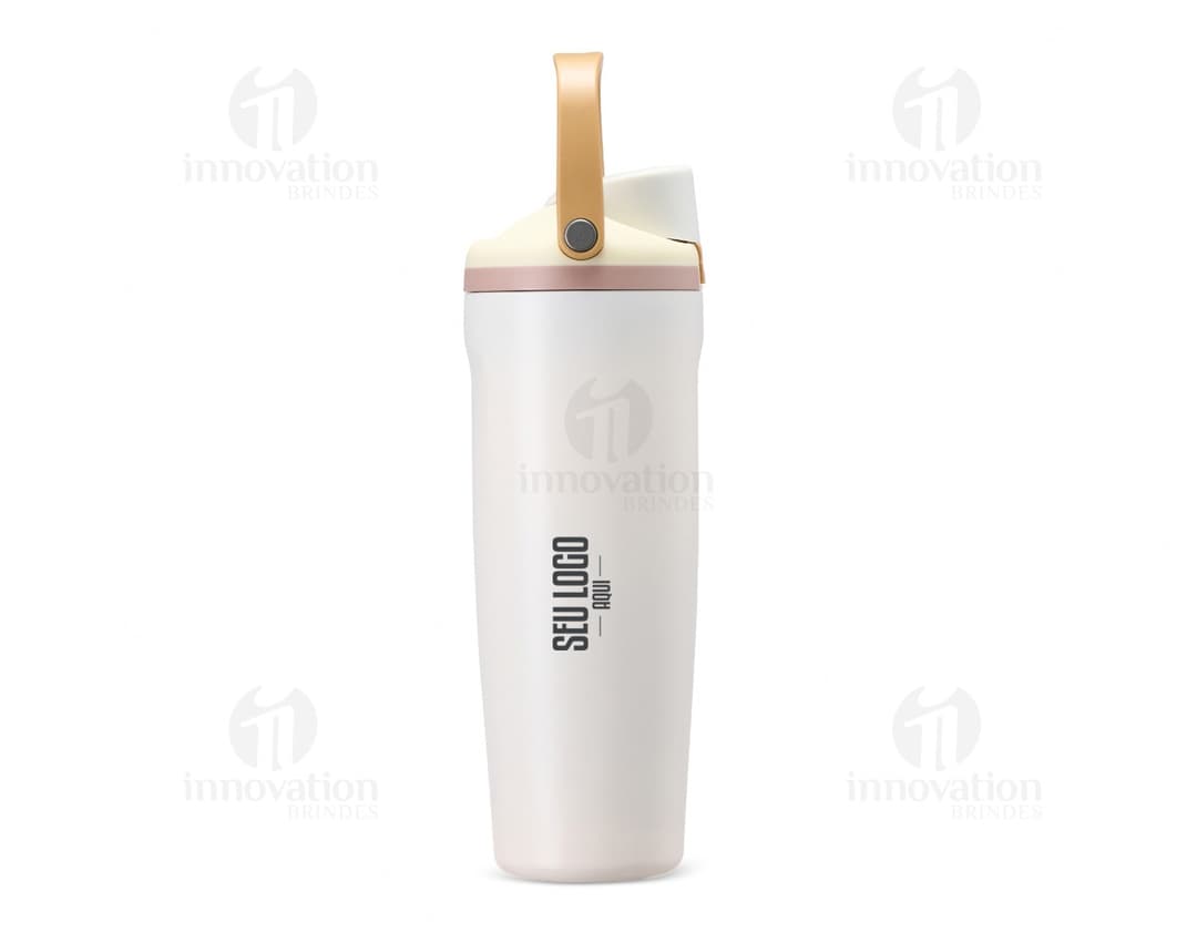 Garrafa térmica de 850ml em material plástico com design metálico, tampa prateada e corpo transparente. Ideal para armazenar líquidos quentes ou frios.