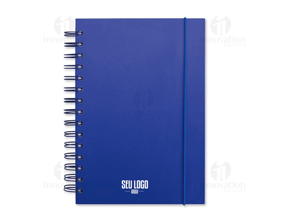 Caderno Couchê em branco, com anéis espirais, papel listrado, espaço para escrever, design limpo e moderno. Perfeito para uso escolar, de negócios ou pessoal.