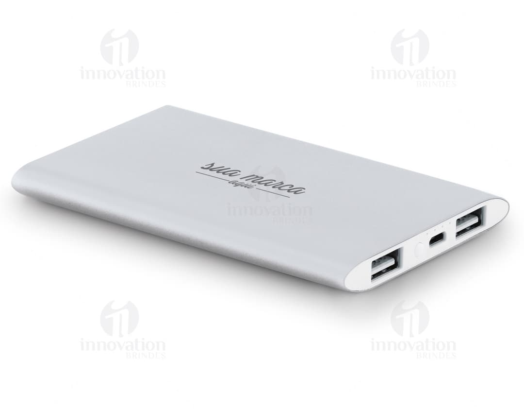 Power Bank 8.000mAh - Carregue seus dispositivos com praticidade e segurança. Design moderno, compacto e eficiente. Ideal para uso em viagens, trabalho ou lazer. Nunca fique sem bateria! Garanta já o seu. Compatível com smartphones, tablets, câmeras e muito mais. Nunca mais se preocupe com a falta de energia. Tenha seu Power Bank sempre à mão. Um acessório indispensável para o dia a dia. Seu melhor aliado em tecnologia. Compre já o seu!