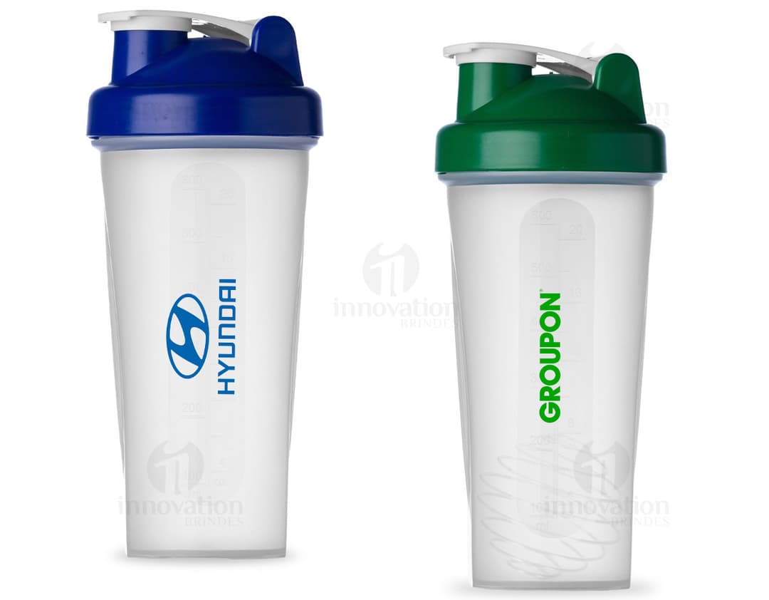 Coqueteleira de Shake 600ml - Ideal para preparar suas bebidas favoritas de forma prática e saudável. Feita de plástico reciclável, é fácil de limpar e super resistente. Com design moderno e capacidade de 600ml, é perfeita para levar aonde você for. Transforme seu shake, suco ou vitaminas em deliciosas e nutritivas opções. Aproveite!