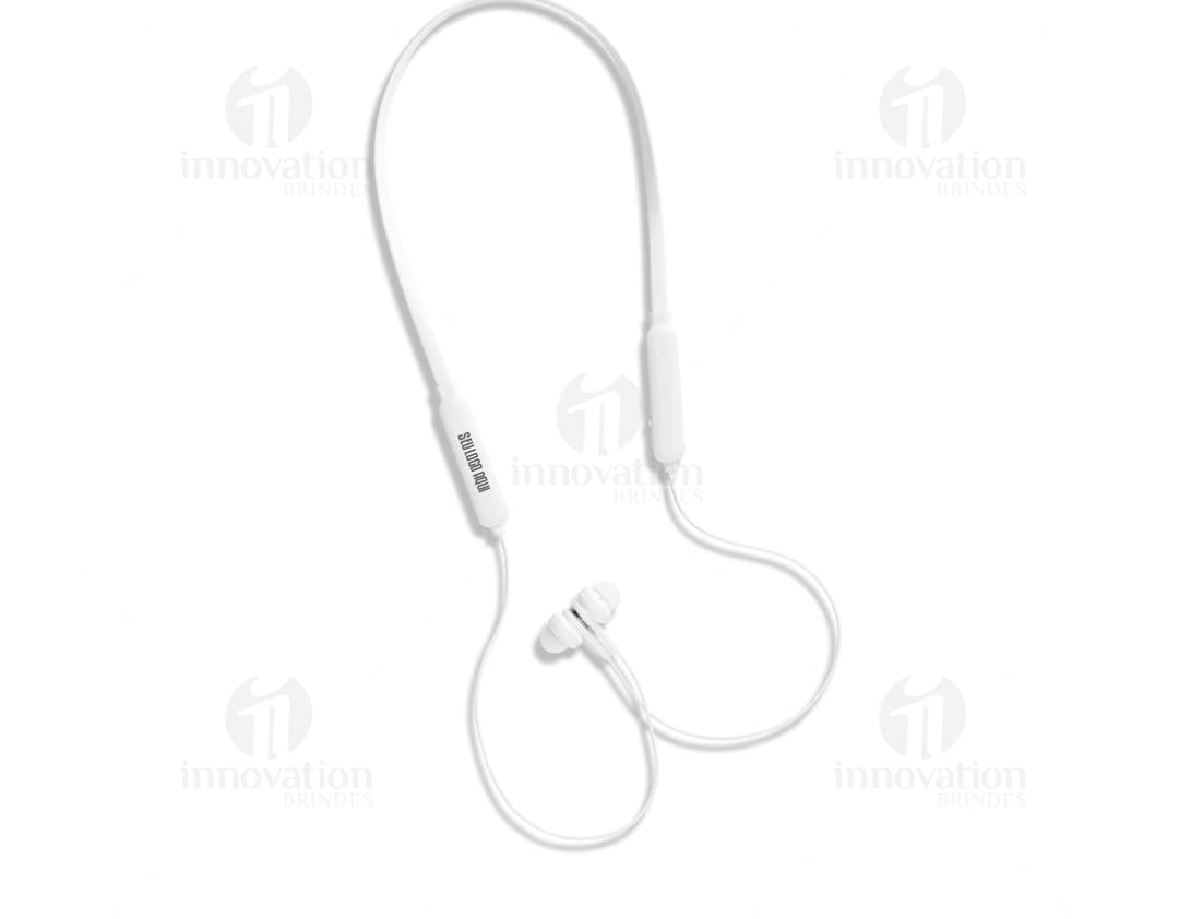 Fone de ouvido de design moderno e elegante em cor preta e rosa, com cabo conectado a um dispositivo eletrônico. Possui tecnologia digital e shape curvo, com textura decorativa e elementos gráficos. O dispositivo possui conexão plug para microfone e auscultador, e exibe um padrão ornamentado e criativo no wallpaper. O fone de ouvido é um equipamento de áudio com estilo retro e vintage, perfeito para uso em negócios ou música, transmitindo som com energia e movimento.