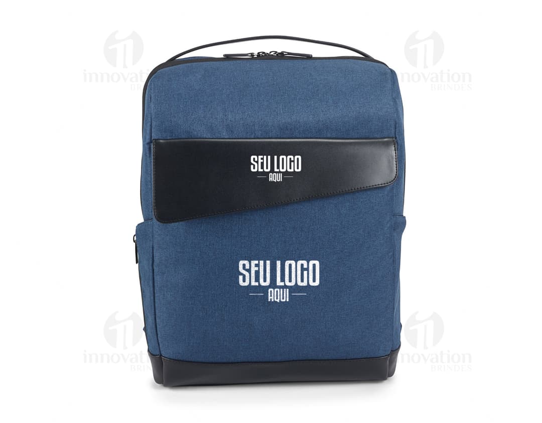 Mochila de couro preta - Perfeita para o escritório ou viagens de negócios. Com design moderno e elegante, oferece amplo espaço de armazenamento para seus equipamentos eletrônicos e documentos. Garanta já a sua!