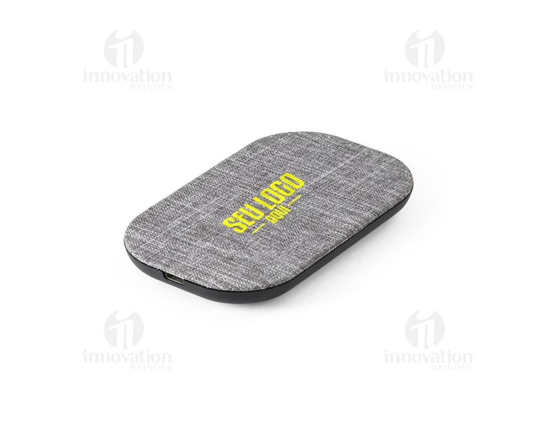 Carregador wireless preto de alta tecnologia para equilíbrio da saúde. Com suporte arc support para um carregamento rápido e eficiente. Acessório essencial para manter o equilíbrio da sua saúde enquanto carrega seus dispositivos. Tenha o melhor suporte enquanto carrega seu dispositivo sem fio. Aproveite o spa de tecnologia e equilíbrio com este carregador wireless de alta qualidade. Nunca mais se preocupe com fios emaranhados - tenha praticidade e saúde ao alcance das suas mãos. Ideal para uso pessoal ou para presentear com amor e praticidade. Proteção e equilíbrio para a sua saúde e para seus dispositivos. Desfrute da liberdade e praticidade de um carregamento sem fio de alta tecnologia. Enquanto carrega seu dispositivo, cuide da sua saúde e bem-estar com este carregador wireless de alta qualidade. Aproveite a tecnologia a seu favor e mantenha seu equilíbrio e saúde em dia com este carregador wireless de alta tecnologia.